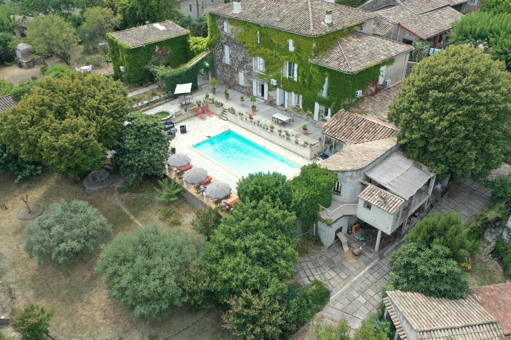 Le Domaine Du Soulier -Gite Et Chambres D'Hotes - La Maison Du Gardien Tornac Buitenkant foto