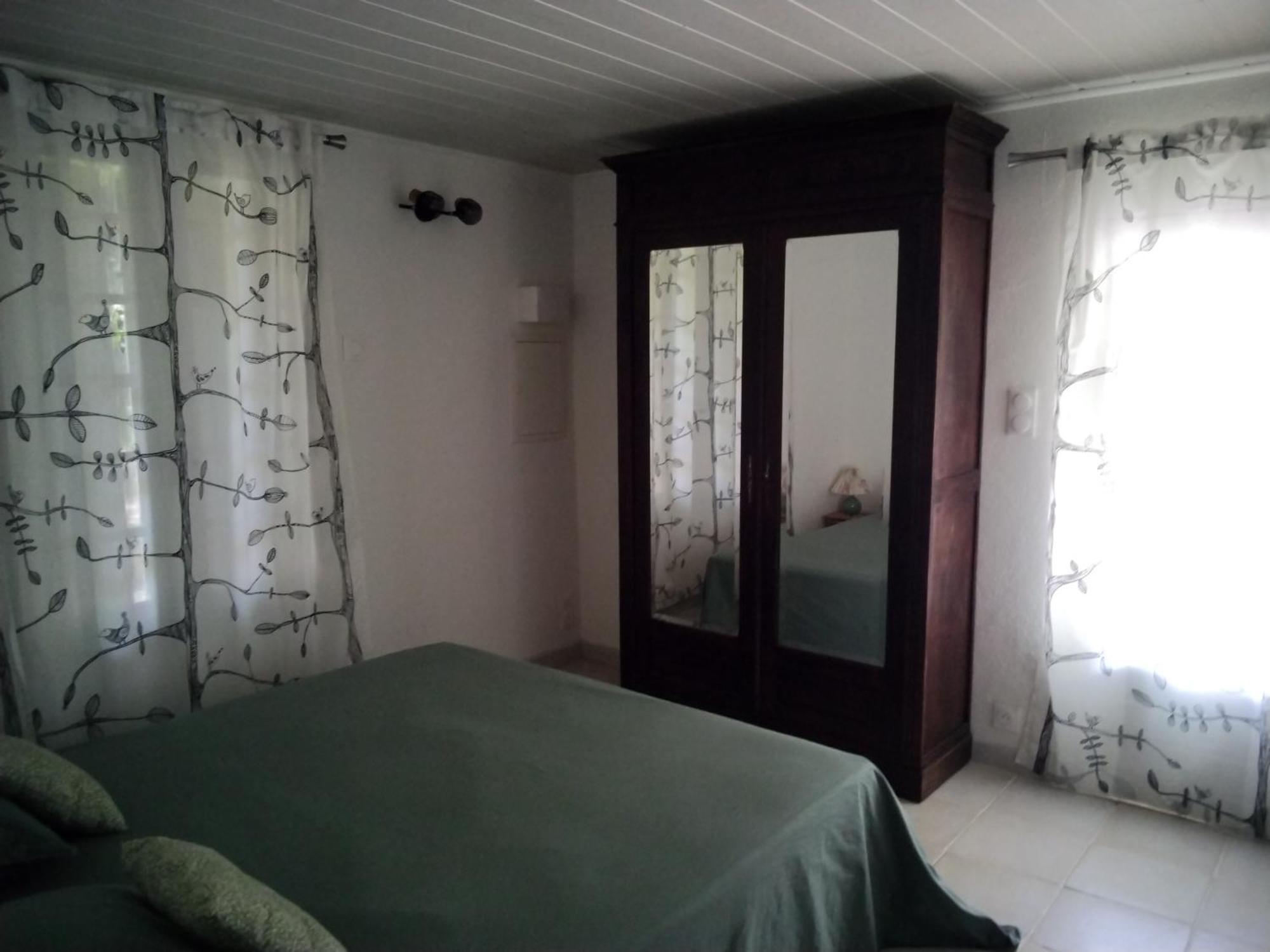 Le Domaine Du Soulier -Gite Et Chambres D'Hotes - La Maison Du Gardien Tornac Buitenkant foto