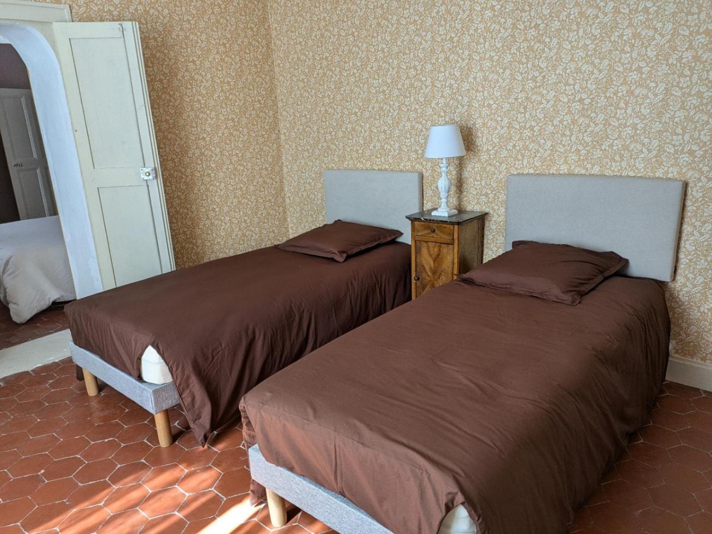 Le Domaine Du Soulier -Gite Et Chambres D'Hotes - La Maison Du Gardien Tornac Buitenkant foto